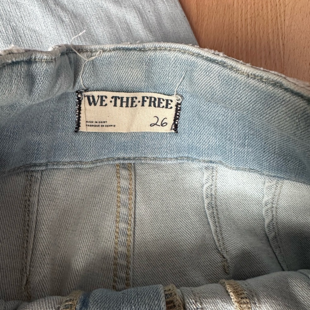 We the Free Light Wash High Rise Flare Size 26 - Picture 4 of 6